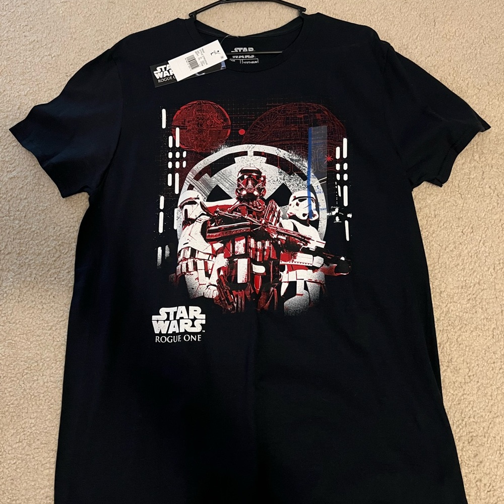Fifth Sun Black and Red Star Wars Tee Short Sleeve with tags